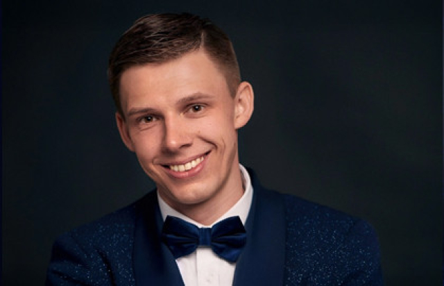 Новогодний концерт «Эдуард Хиль» - Bilet.spb.ru