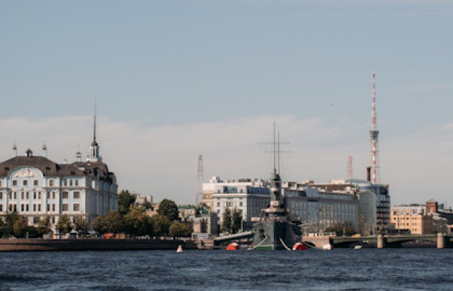 Экскурсия «Невская симфония – по рекам Петербурга на теплоходе» в Набережная реки Фонтанки, 71, причал, Санкт-Петербург – Bilet.spb.ru