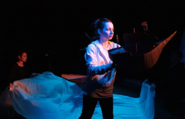 Спектакль «Научи меня летать» - Bilet.spb.ru