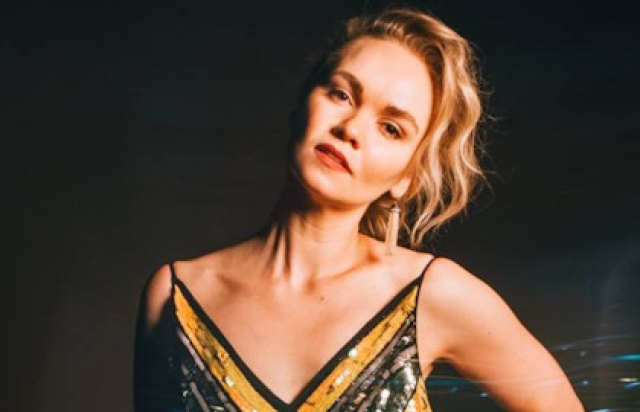 Концерт «Новый год с Сашей Алмазовой» - Bilet.spb.ru