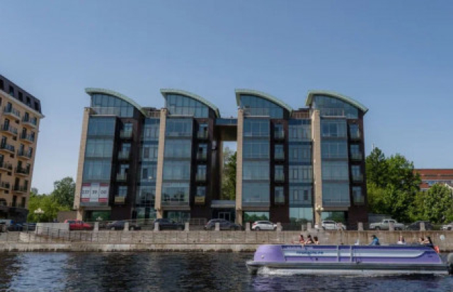 Современный Петербург – на катере по рекам Петроградской стороны с выходом в Финский залив в Причал «По рекам и каналам» на набережной реки Карповки, Санкт-Петербург – Bilet.spb.ru