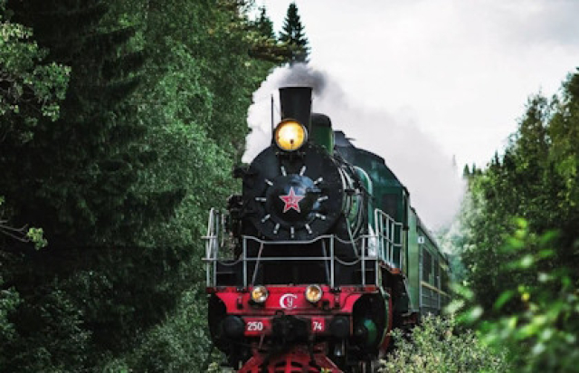 В Рускеалу на ретропоезде: Водопады и мраморный каньон -