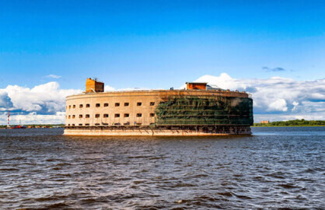 Город-крепость Кронштадт: к фортам Финского залива на микроавтобусе в Площадь Островского у памятника Екатерины II, Екатерининский сад, Санкт-Петербург – Bilet.spb.ru