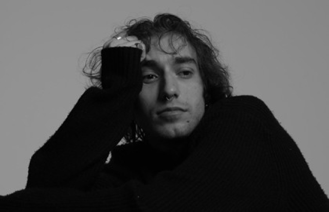 Сердечный квартирник с Хацкевичем в День всех влюбленных! - Bilet.spb.ru