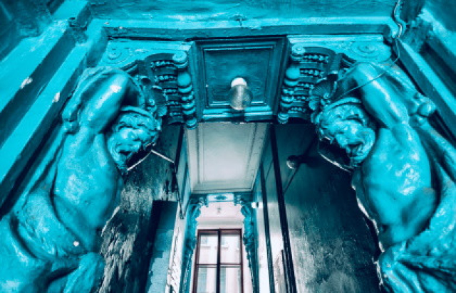 Экскурсия «Секреты Петербурга: коммуналка, дворы, парадные» в Загородный проспект, д. 2, ст. метро «Владимирская», Санкт-Петербург – Bilet.spb.ru