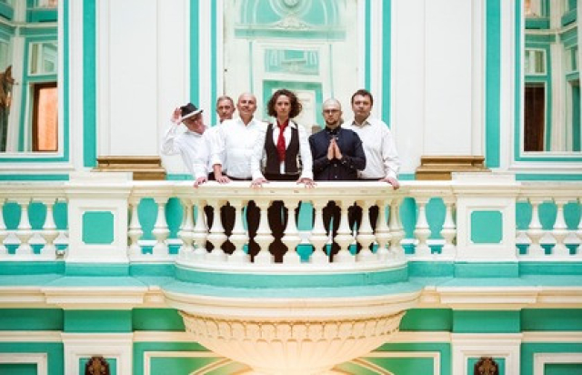 Концерт кавер-бэнда «Holy Blacksmith» «Джаз, блюз, кантри и рок-н-ролл на сцене Noisy River» - Bilet.spb.ru