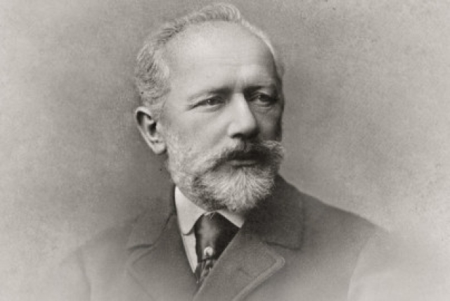 Спектакль «Чайковский при свечах. Времена года» в Арт-кафе «Балаган», Санкт-Петербург – Bilet.spb.ru