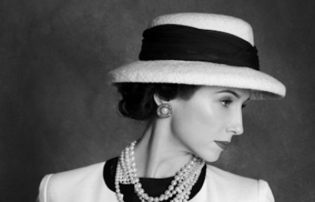 Богемный арт-бранч: «Коко Шанель: маленькое черное платье, русские любовники, ненависть к бриллиантам» - Bilet.spb.ru