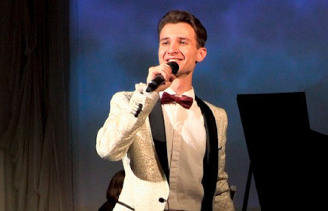 Праздничный концерт Максима Стафеева «Вдоль по Питерской» в КЦ «Дом Шрёдера», Санкт-Петербург – Bilet.spb.ru