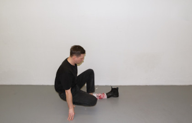 Персональная выставка Кирилла Савельева «Это появилось в комнате только в момент падения. До этого момента этого в комнате не было» в Jessica Gallery, Санкт-Петербург – Bilet.spb.ru