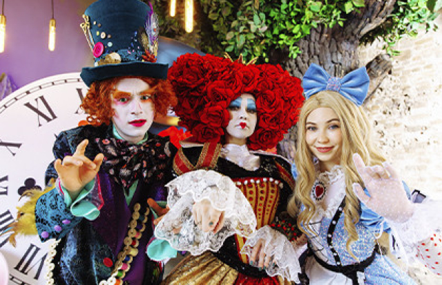 Клуб маленьких эстетов. Интерактивный спектакль «Алиса в стране чудес» в Особняк Серебрякова, Санкт-Петербург – Bilet.spb.ru