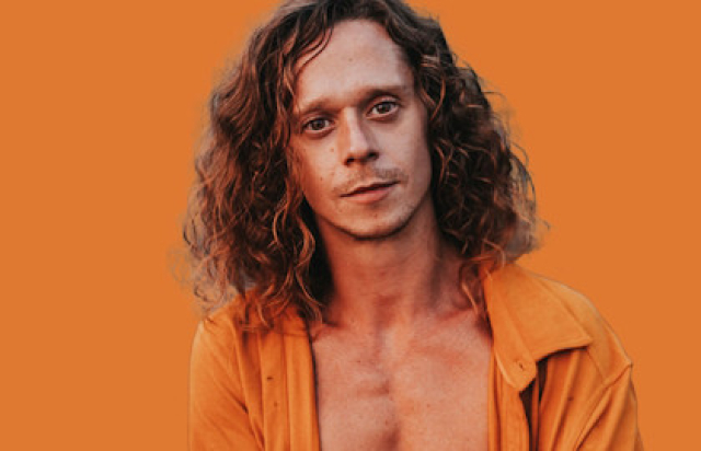 Стендап-концерт Саши Малого в Театральный центр ДКЖ (ДК Железнодорожников), Санкт-Петербург – Bilet.spb.ru