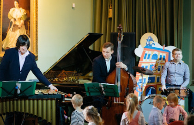 Музыкальная сказка с песочной анимацией «Летучий корабль» - Bilet.spb.ru