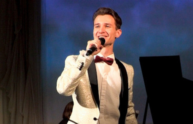 Праздничный концерт Максима Стафеева «Вдоль по Питерской» в КЦ «Дом Шрёдера», Санкт-Петербург – Bilet.spb.ru