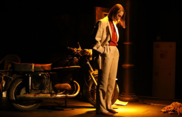 Спектакль «Я была в доме и ждала, чтоб дождь пришел» в БДТ имени Г.А. Товстоногова, Санкт-Петербург – Bilet.spb.ru