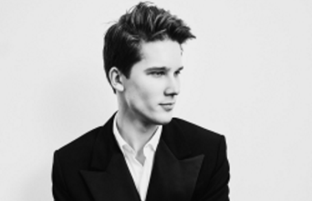 Летний фестиваль «Pianissimo»: сольный концерт Владимира Петрова в Государственный Эрмитаж, Санкт-Петербург – Bilet.spb.ru