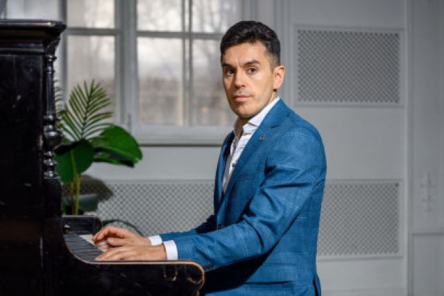 Иммерсивная фортепианная медитация Арсения Трофим «Вселенная звука» в Планетарий №1, Санкт-Петербург – Bilet.spb.ru