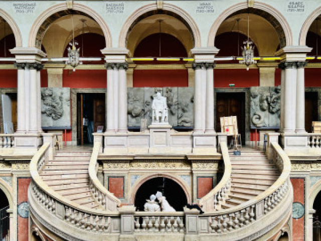 Экскурсия «Сокровища Академии Штиглица: уникальный тур в секретный музей» - 